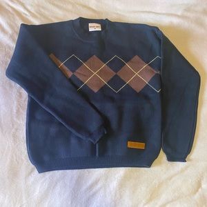 BRAND NEW AUTHENTIC TAYLOR SWIFT OFFICIAL MERCH RED TV ARGYLE SWEATER SIZE M